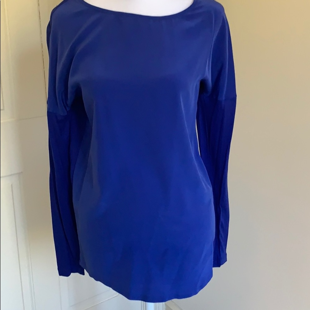 Beautiful Hugo Boss blouse